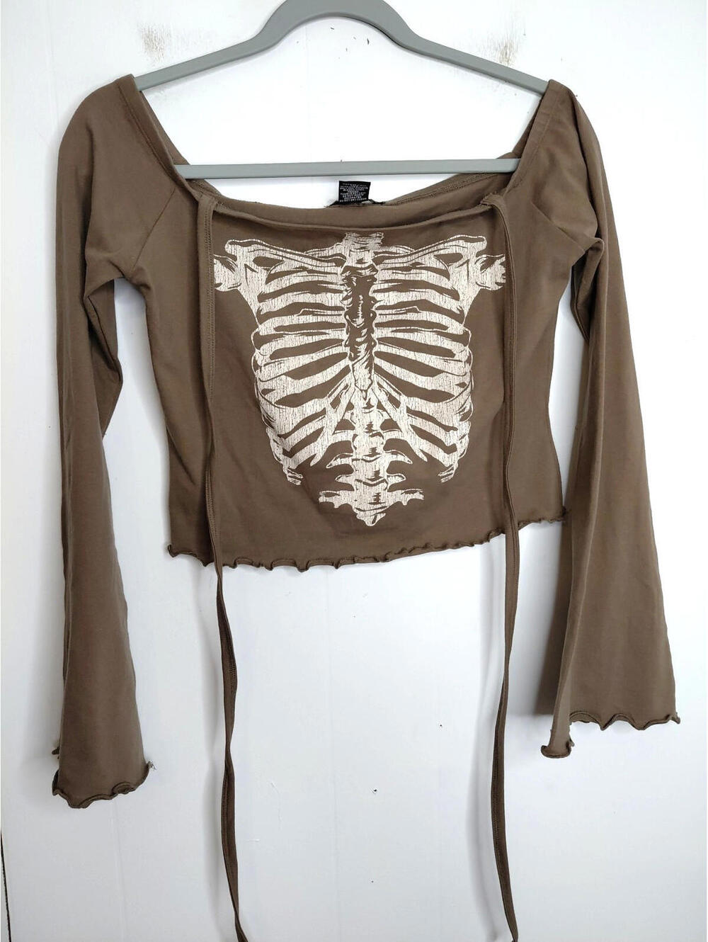 Hot Topic Top Womens Medium Bell Sleeve Ribcage Goth Witchy Halter Tie Cropped